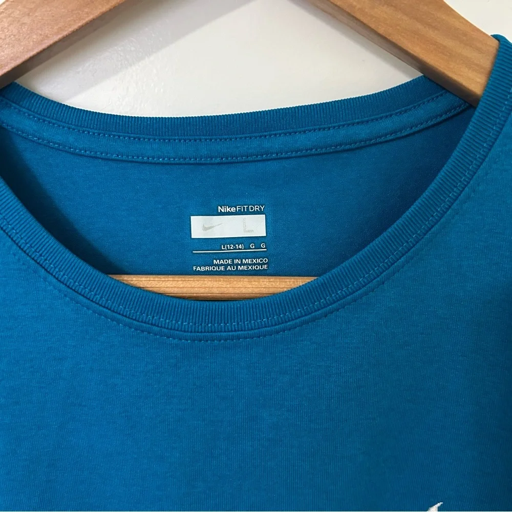 Nike Women's Teal Blue Sleeveless Fit Dry Tank Top Muscle Tee - Picture 2 of 3